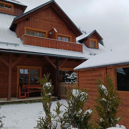 Apartman Jezerne Velke Karlovice Luaran gambar