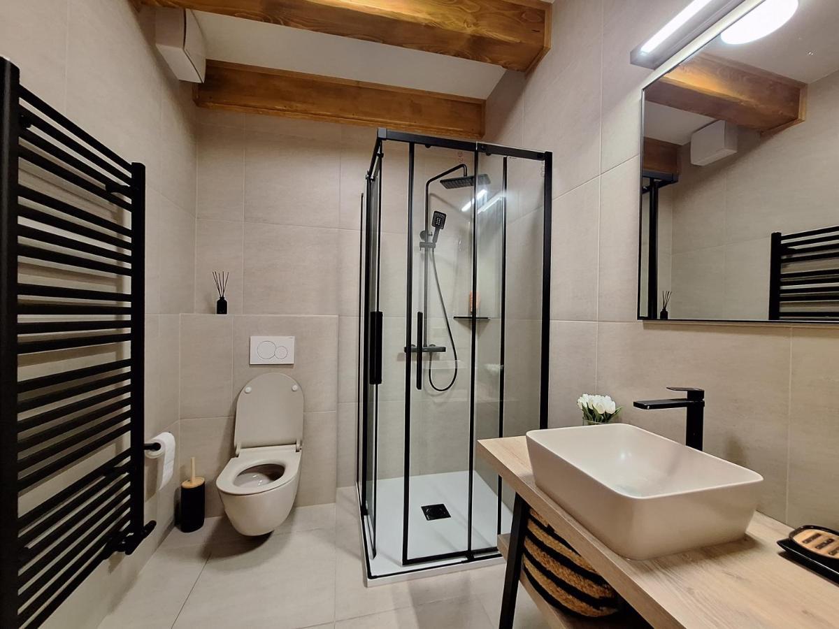Apartman Jezerne Velke Karlovice Luaran gambar