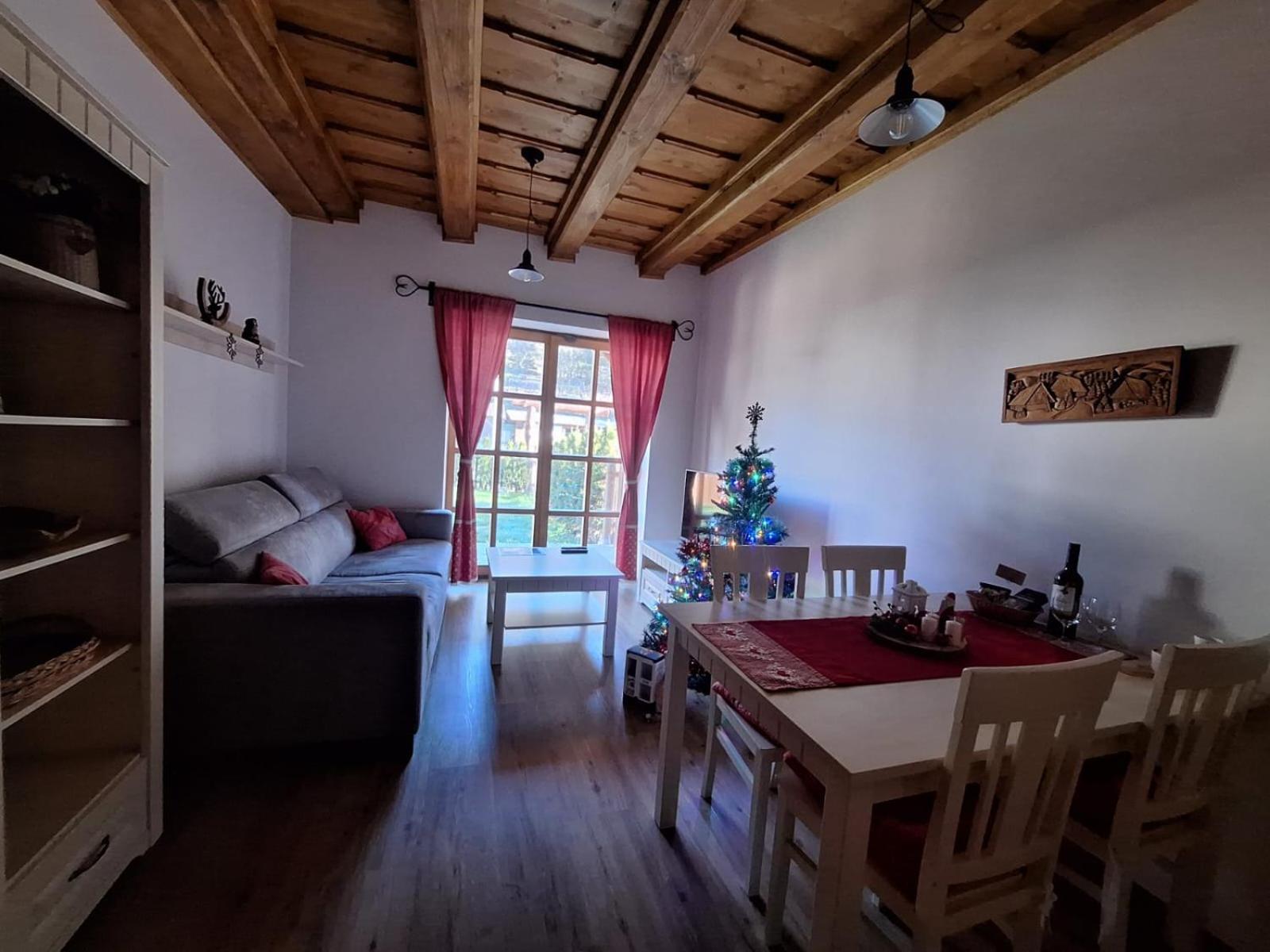 Apartman Jezerne Velke Karlovice Luaran gambar